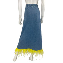 Load image into Gallery viewer, 1:1 Feather Trimmed Button Slit Denim Skirt

