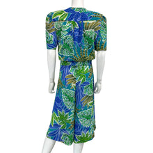 Load image into Gallery viewer, Tropic Short Set - Size L
